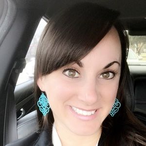 Meet your Posher, Melissa